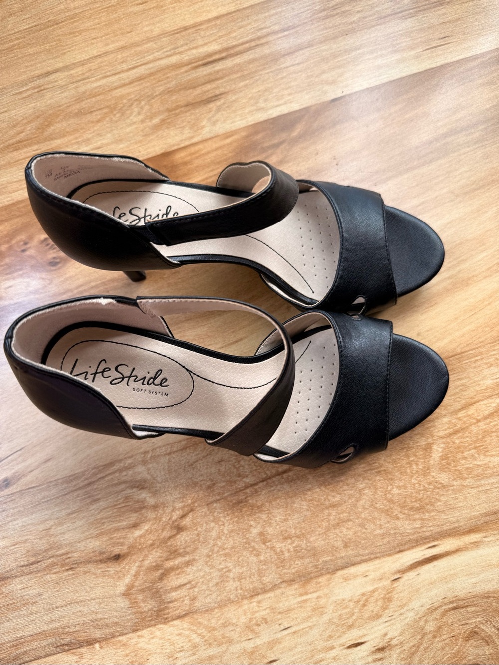 Life Stride Black Open-Toe Mid-Heel Dress Sandals